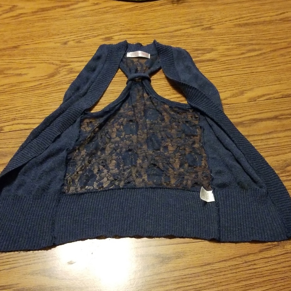Blue lace back sleeveless cardigan